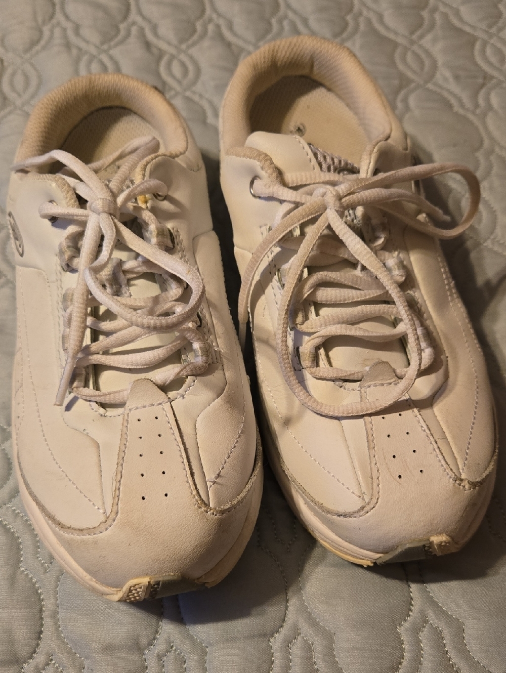 Dr. Scholl's White  Revitalize Contoured Footbed Sneaker